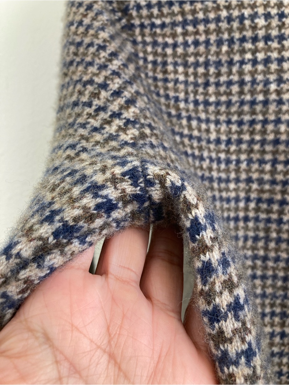 J.Crew Rugged Merino Wool Blend Houndstooth Sweater XS/S Slim Fit - Picture 3 of 10